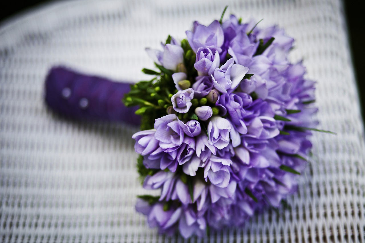 Cómo elegir el Bouquet Perfecto para tu Boda: Una Guía para la Novia